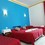 Relax On 247 Hostel