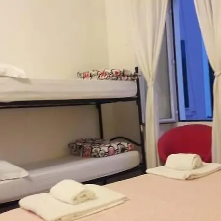 Relax On 247 호스텔
