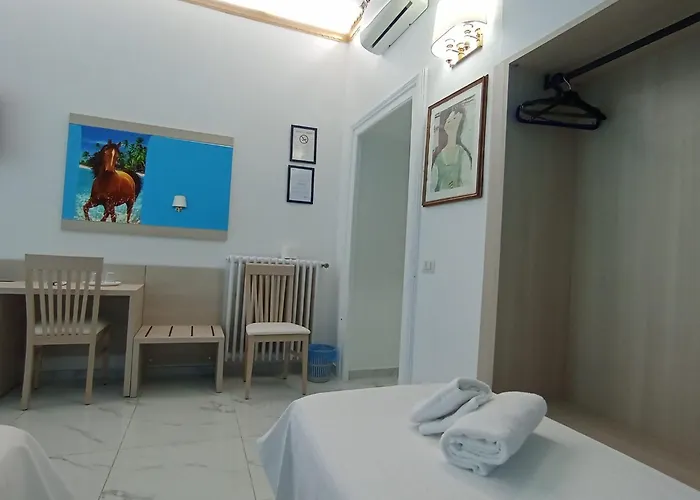 بيت شباب Relax On 247 *