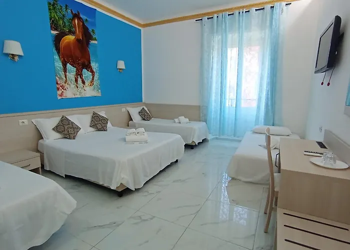 بيت شباب Relax On 247 *