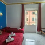 Relax On 247 Хостел
