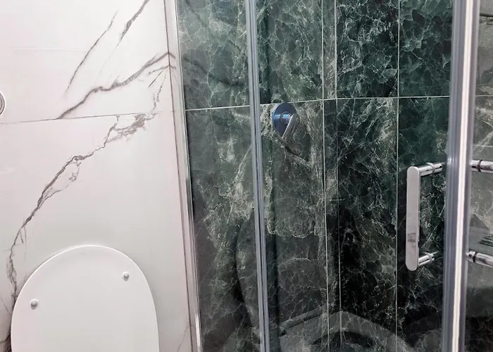 Relax On 247 Ostello *